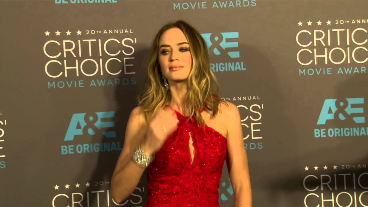 Critics Choice Awards 2015: Emily Blunt Red Carpet | ScreenSlam