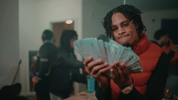 YWM Flyaa - Chain Hangin'