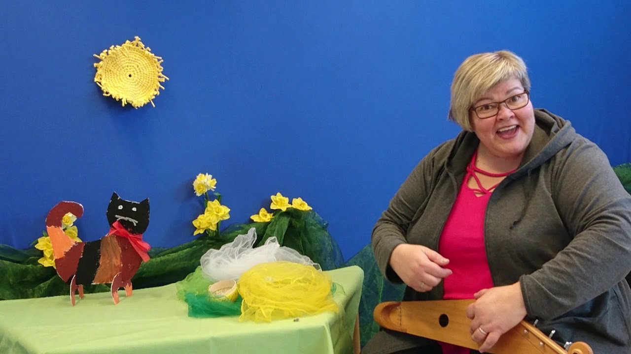 Leenan minimuskari kissoista ja vähän pääsiäisestäkin