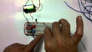 CMOS Schmitt Memory