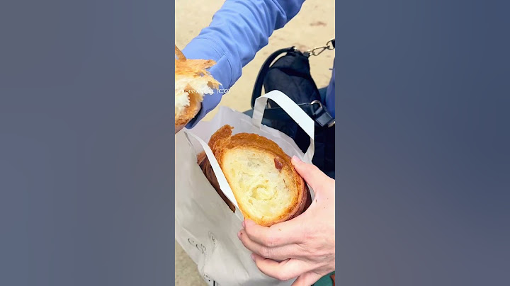 trying the BIGGEST #croissant 🥐 in #paris #parisfoodie #parisfood #frenchfood #parisienne #foodie