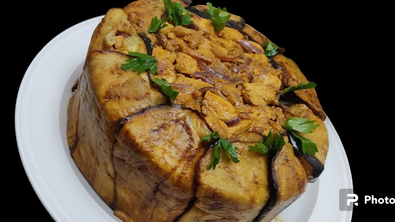 المقلوبه احلى شويه رز😍مع شويه باذنجان😍ومعاهم لحمه او دجاج👀المقلوبه بطريقه مختلفه وعلى اد الايد