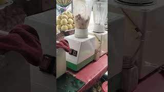 Refreshing Apple Date Shake Recipe 🧃#streetfood #apple @PakistaniFoodinUSA screenshot 4