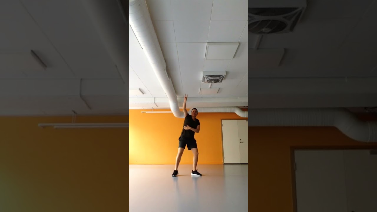 Tini Stoessel, Anitta and Becky G - La Loto (Reggaeton)