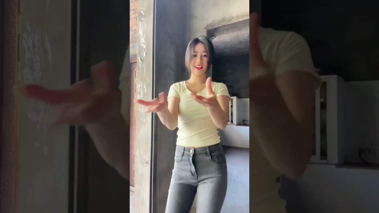 Beautiful Chinese Girls | Stunning Fashion & Beauty Moments 2025 