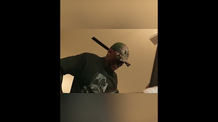 David Goggins put Israel Adesanya through an INTENSE workout 😳 (via FreeStylebender/YT)