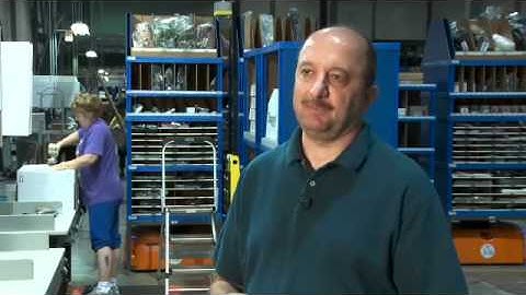 Extricom - Case Study - KIVA Systems  - Zappos