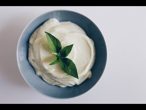 Basil Mayonnaise (super easy!) - Cloudlet