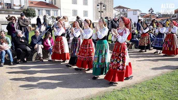 PONTE DE LIMA: RUSGA TÍPICA DA CORRELHÃ DANÇA NA PÓVOA DE LANHOSO NA FESTA  DE SANTO ANTÓNIO - BLOGUE DO MINHO