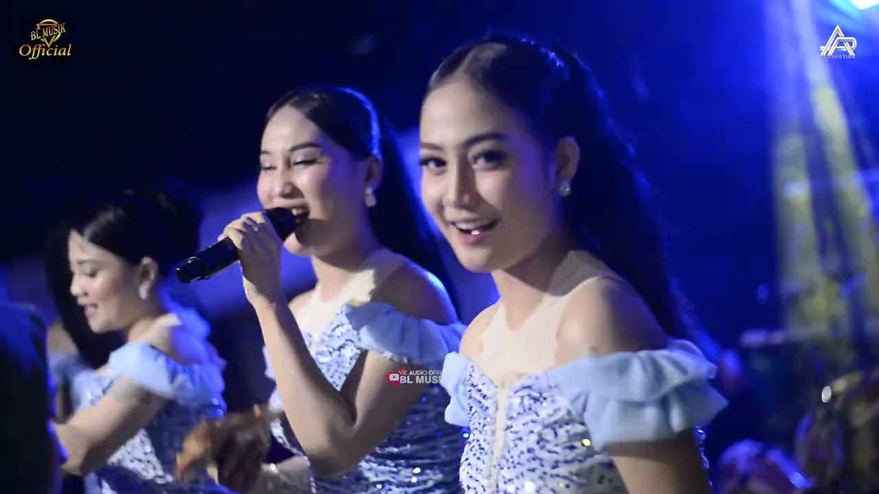 HITAM DUNIAMU PUTIH NYA CINTA - DIANA VANESA - BLMUSIK LIVE IN CISALAK SUKAJAYA 