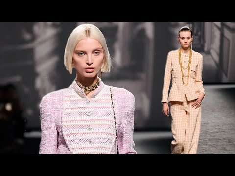 Chanel мода в Париже весна лето 2023 / Одежда, сумки и аксессуары