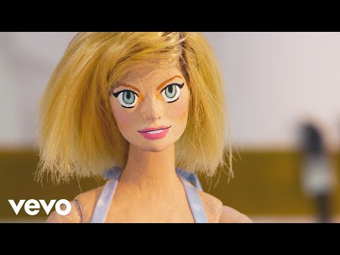 Fergie - Love Is Blind