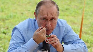 : 8 Minutes of Putin Eating Food