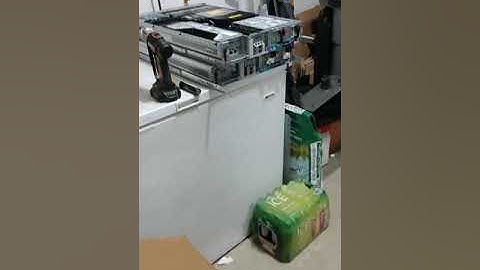 Upgrading the HP-DL380 G5 for new life step 1