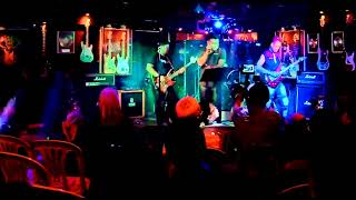 Maya Persada \u0026 Gates Of Babylon Live @ Gama Rock House