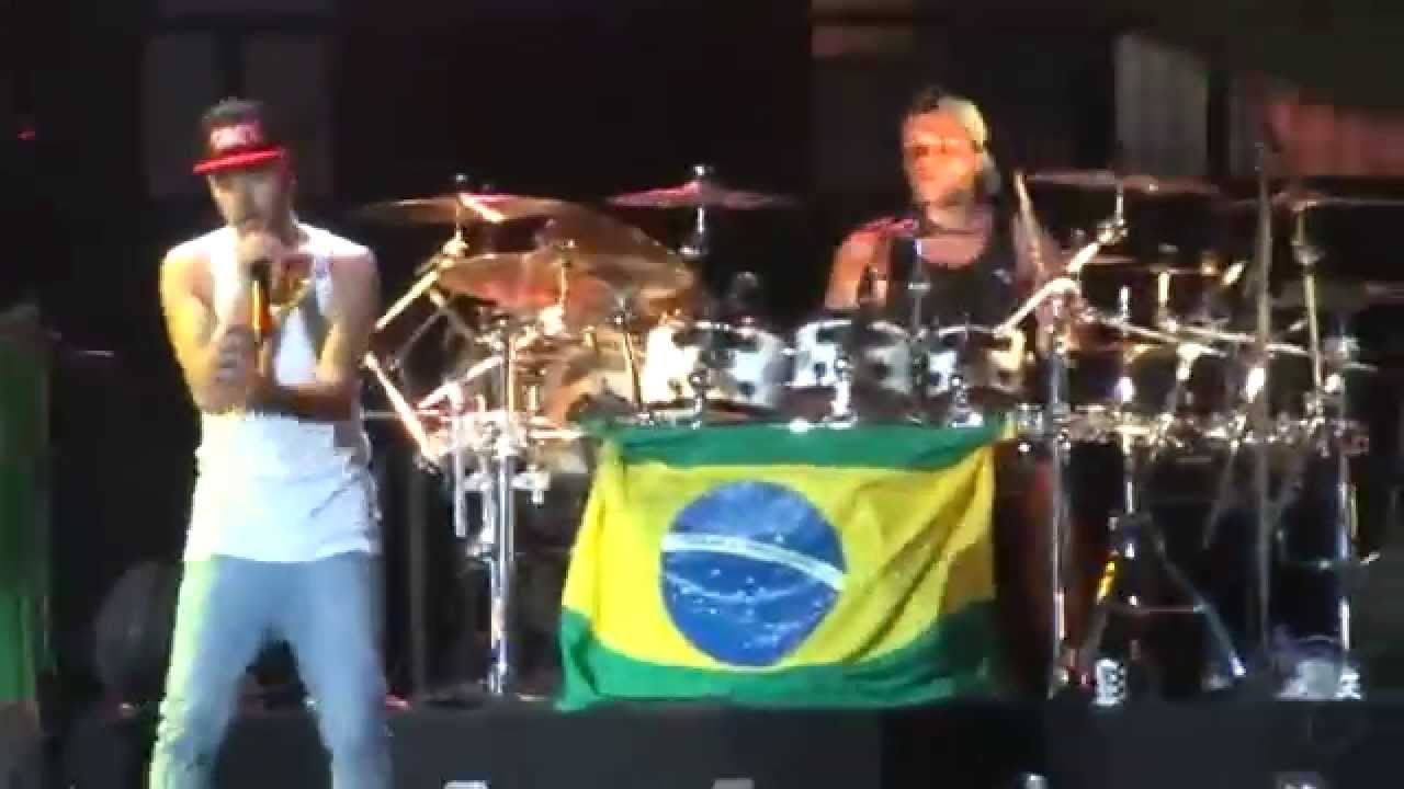 One Direction - What Makes You Beautiful (live @ Rio de Janeiro - 08.05.2014 - Where We Are Tour)