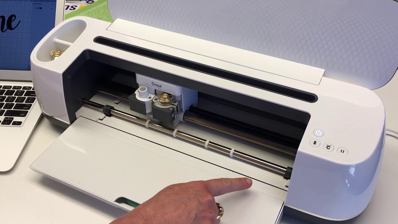 Cricut Maker: Moving the star wheels on the roller bar – Help Center