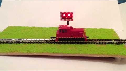 Automatic Lineside Level Crossing Lights - Model Railway