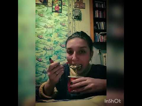 MUKBANG || Junk food, black tea and lemon wedges || Кромсает хлеб как