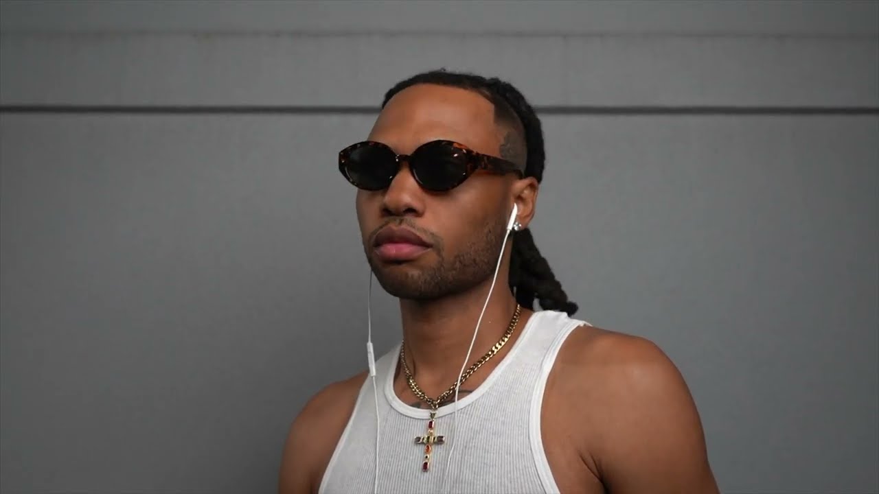 Watch YOUNG ROC & LOUIS THE CHILD - 2 MINUTE WARNING (OFFICIAL VIDEO) on YouTube Watch YOUNG ROC & LOUIS THE CHILD - 2 MINUTE WARNING (OFFICIAL VIDEO) on YouTube