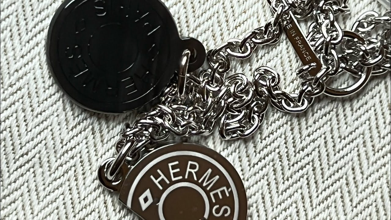 Men's collection HERMES, the carrousel necklace in black, it looks