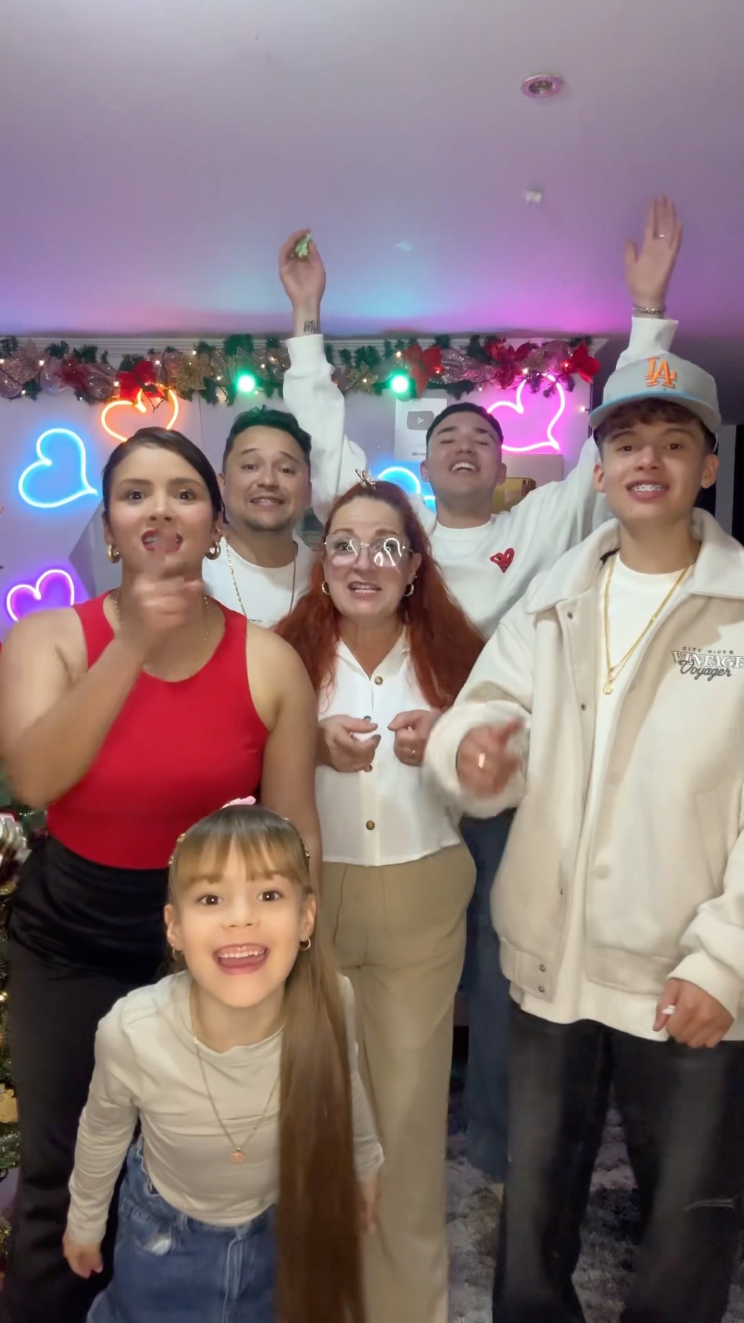 UN MENSAJE PARA NUESTROS SEGUIDORES FELIZ AÑO ? FAMILIA LOS AMAMOS #cosasdefamilia #comedia #2025