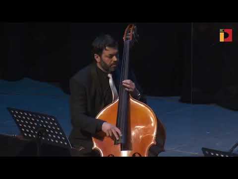    توزيع ناريك عباجيان ل كريستوف بيرثت فرقة فلك