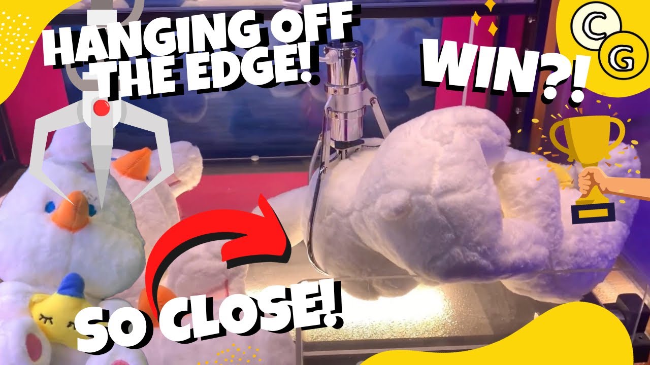 PRIZE HANGING OFF THE EDGE FROM THE CLAW MACHINE HERE IN THE PHILIPPINES! | Claw Gamer