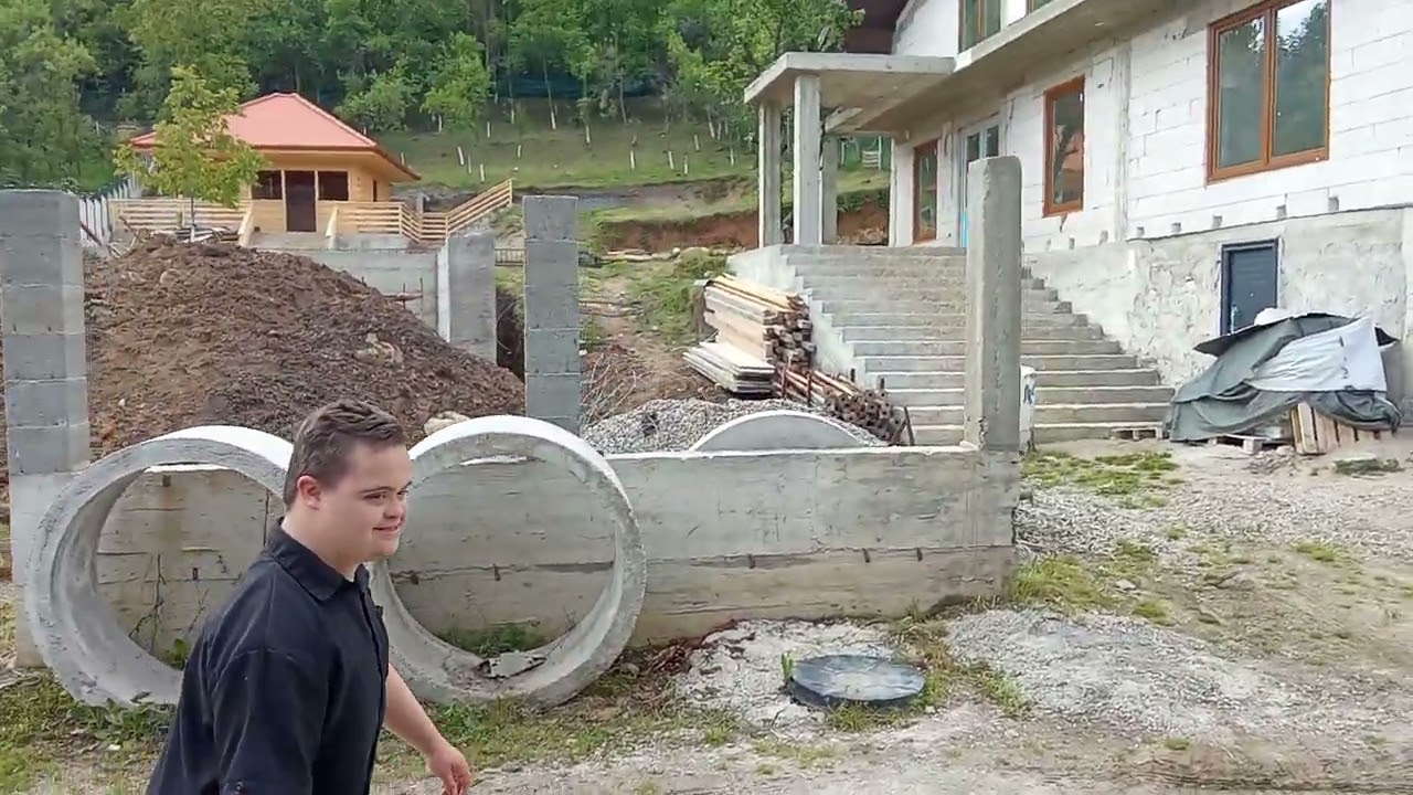 In vizită la Nelson Mondialu