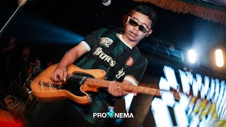 Bravesboy - Yang Penting Happy (Live at Chemic Feast #9)