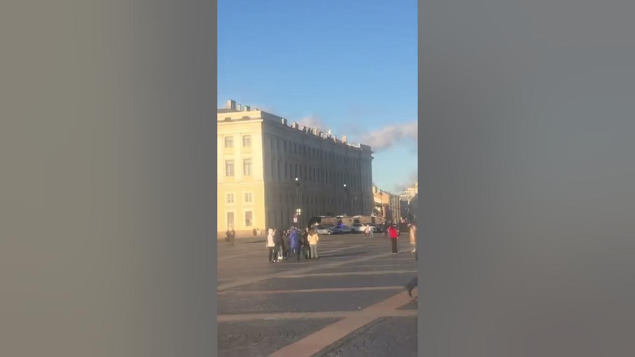 Морской рынок на Дворцовой площади