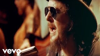 Смотреть клип Zucchero - Bacco Perbacco