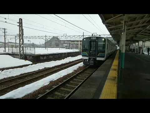 E131系新津公式試運転新津駅発車