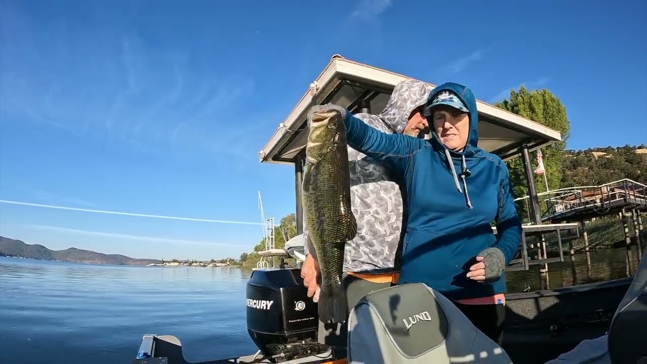 IT'S AN EARLY FALL ON CLEAR LAKE, CA! #bassfishing #clearlake #largemouthbass #fishing #dropshot
