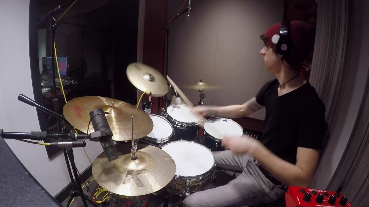 Playing drum solo over VAMP - Gianluca Pellerito (100% GoPro)