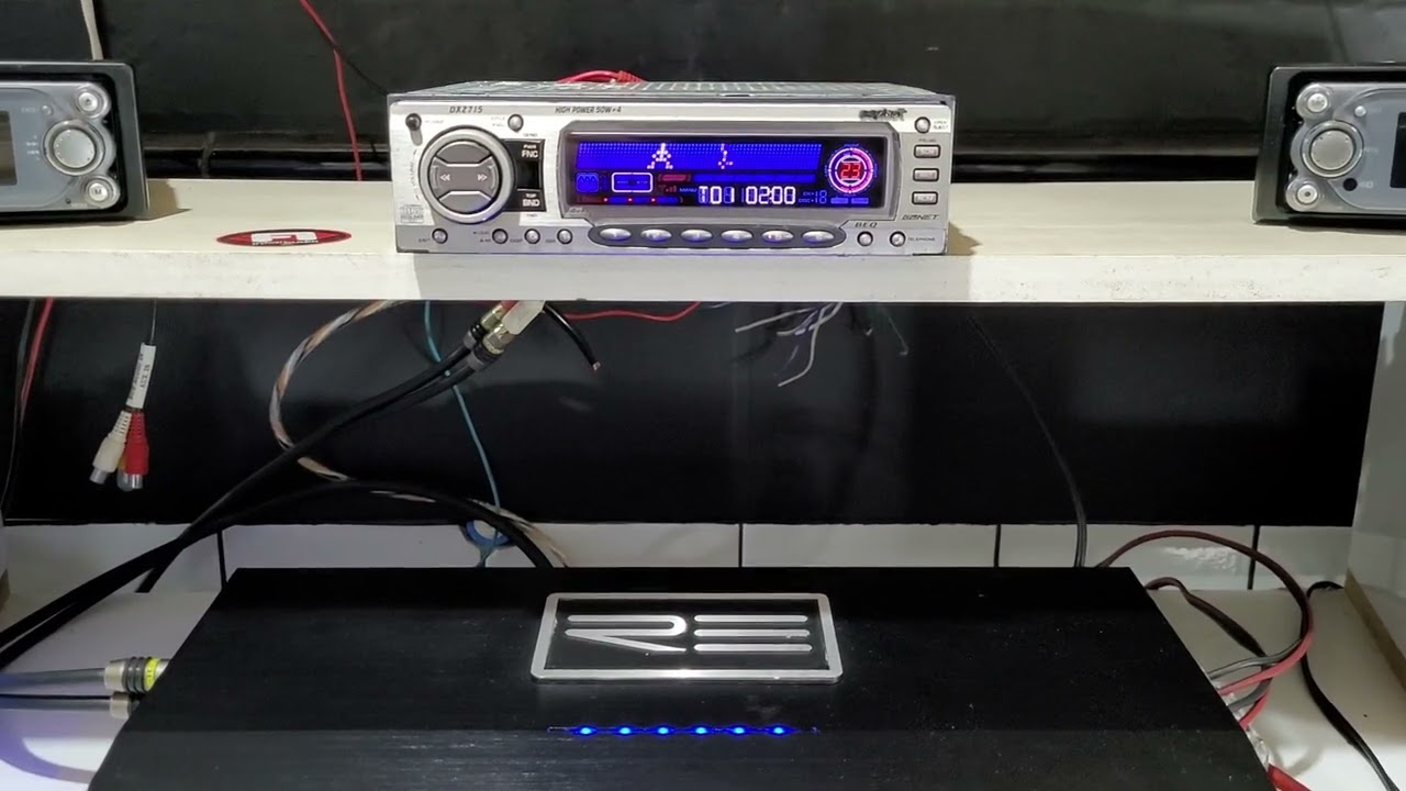 Addzest DXZ715 + RE Audio CTX 1000.4 - YouTube