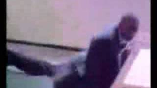 INI CAN DANCE ASWELL! xDD