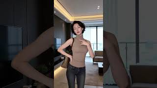 #ElegantMatureStyle #PureAndSexyGoals #SophisticatedStyle #AIBeauty