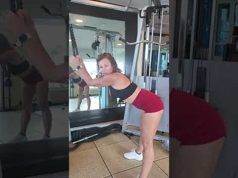 💪 Hotel Gym Workout | Reba on the Road Fitness🛣️