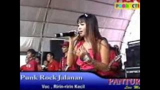 pantura punk rock jalanan .ririn
