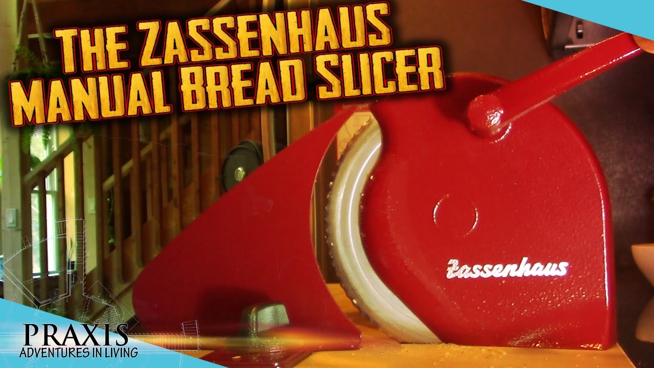 Manual bread slicer