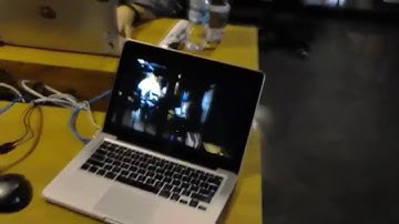 Microsoft Hololens Youtube Live Streamer Demo