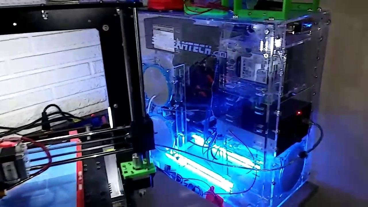 1 PC 2 3D printers - YouTube