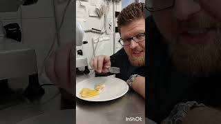 🎬 IMPASTI QUOTIDIANI: Pausa Crepes...forse!... lasciami in pace 2 minuti, 2!” #squisí