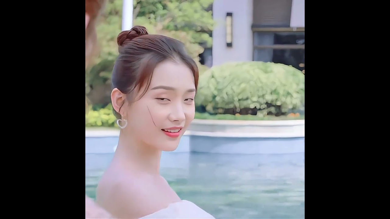 😏😏 #赵露思 #zhaolusi #TheSevenRelicsofillOmen #liuhaocun #songweilong #七根心简 #shorts #cdrama