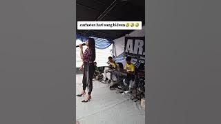 BADAI BIRU vic ayu Kitty