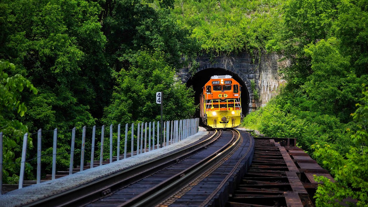 Ballast Extra on the B&P's P&W Sub