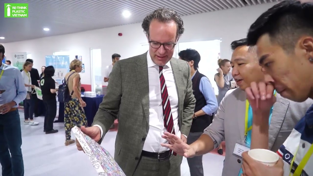 Symposium ReThink Plastic VN