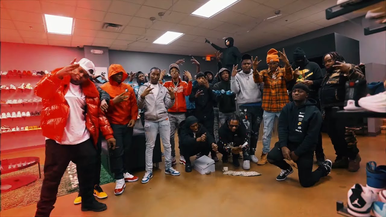 Watch Big Steff x Mula Mar x SME Taxfree x Dai Ballin - How Im Feeling (Official Video) on YouTube Watch Big Steff x Mula Mar x SME Taxfree x Dai Ballin - How Im Feeling (Official Video) on YouTube