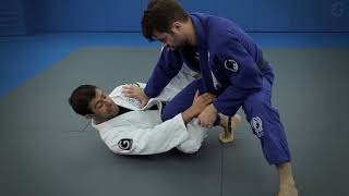 BJJ: Feint with the hook guard and sweep with the X-guard - Rafael Costa (Zé Triângulo)